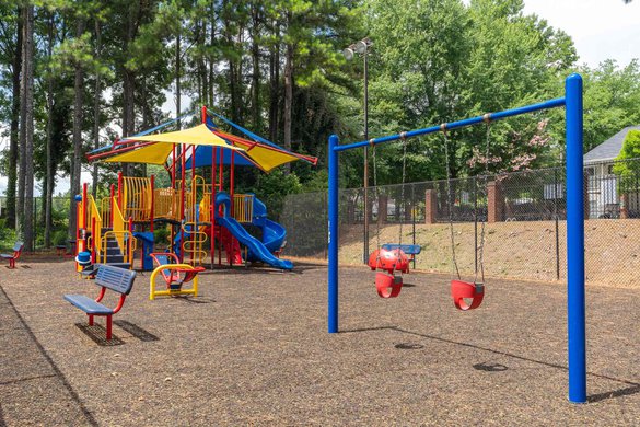 playground at 300 Riverside Apartments located in Austell, GA